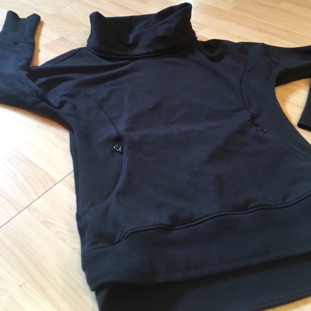 Lululemon rest day cowl
